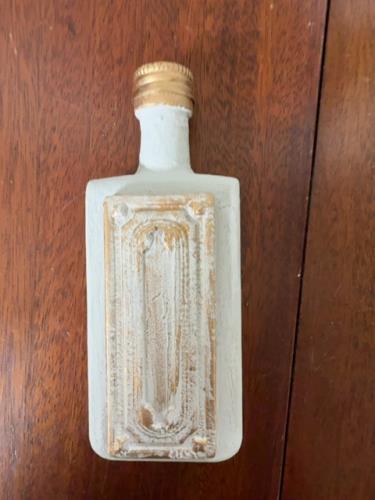 Small Chippy Bottle