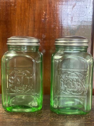 Green Glass Salt & Pepper Set G4101G