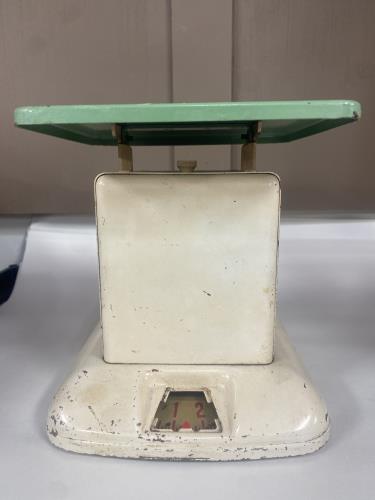 Vintage Scale - Green Top