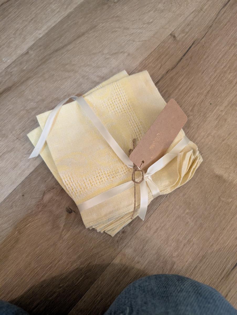 5 Vintage Yellow Linen Napkins